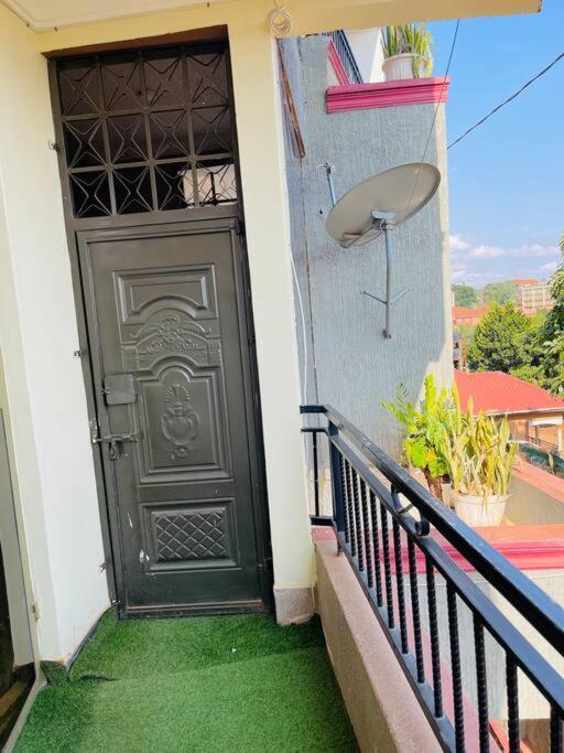 Renex Homes Namugongo Eksteriør bilde