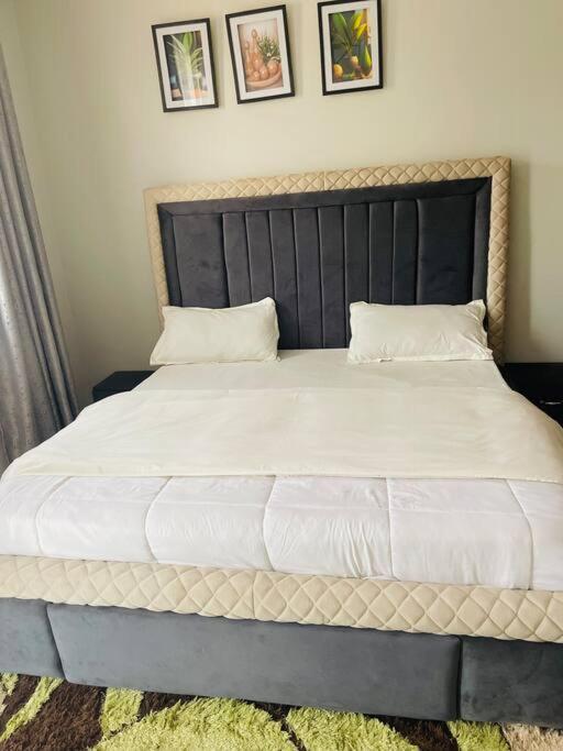 Renex Homes Namugongo Eksteriør bilde
